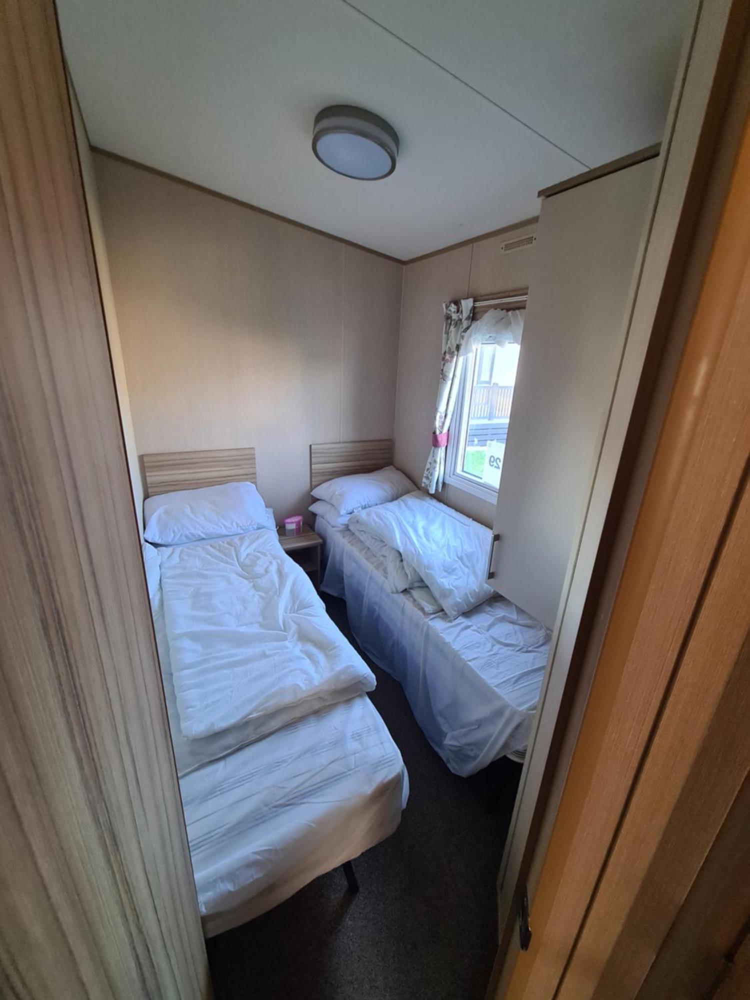 뉴밀튼 Hoburne Naish Cs129 빌라 외부 사진